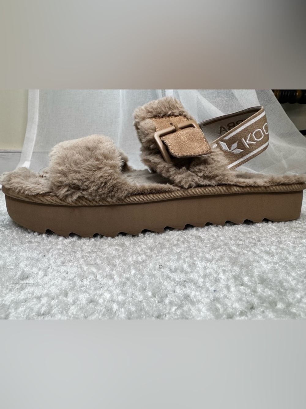 Koolaburra by UGG Fuzz-Oh model.